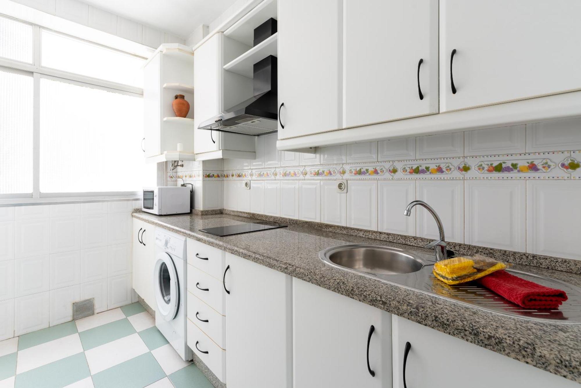 Apartamento Familiar Maria Auxiliadora Севиля Екстериор снимка