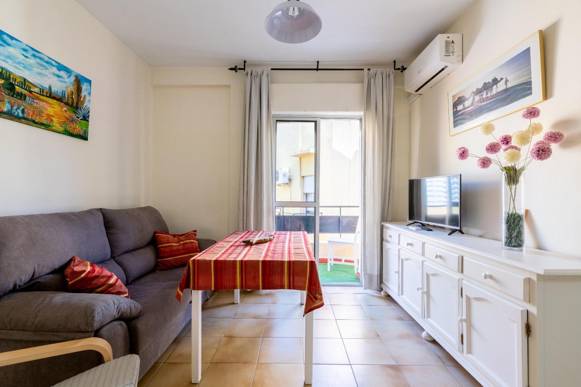 Apartamento Familiar Maria Auxiliadora Севиля Екстериор снимка