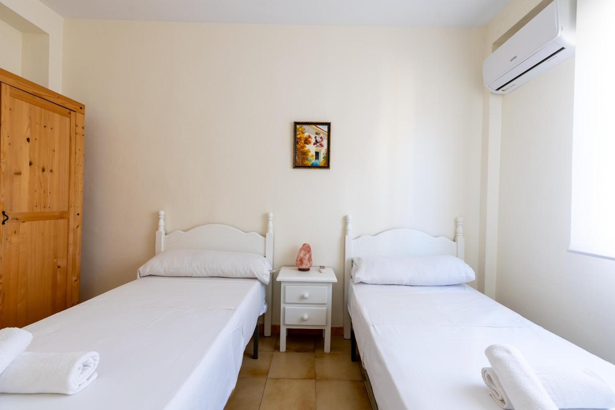 Apartamento Familiar Maria Auxiliadora Севиля Екстериор снимка