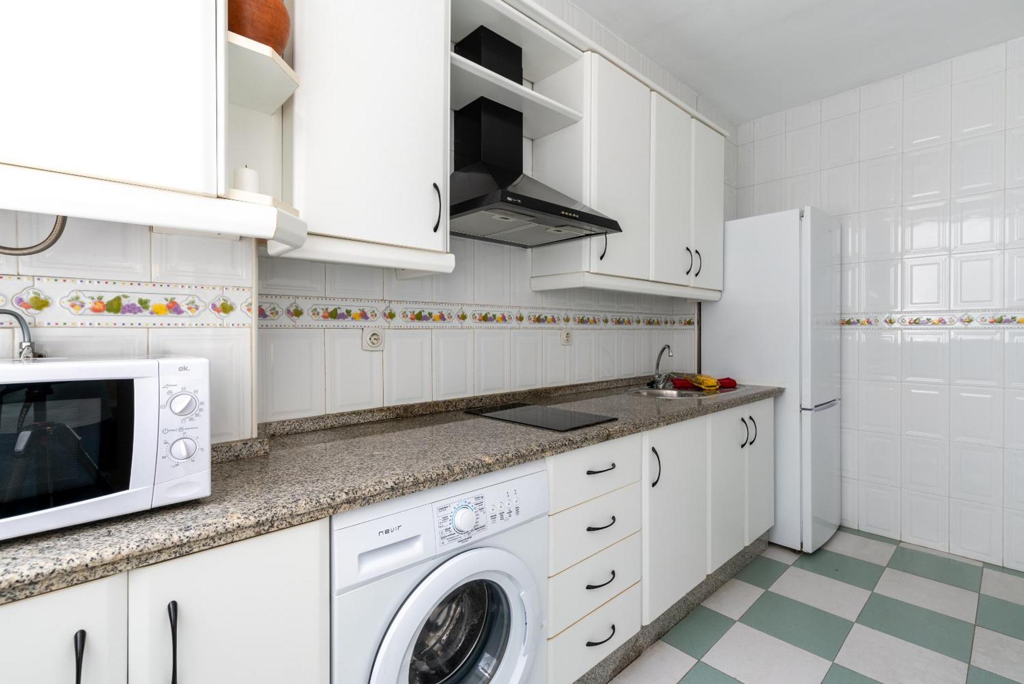 Apartamento Familiar Maria Auxiliadora Севиля Екстериор снимка